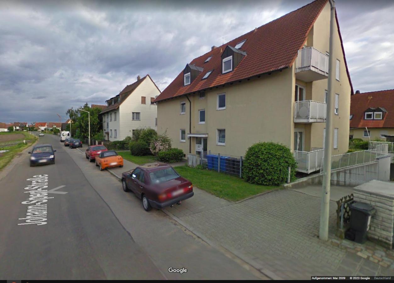 Complete Apartment Peacefully Situated Near The Airport Nuernberg Nuremberga Exterior foto