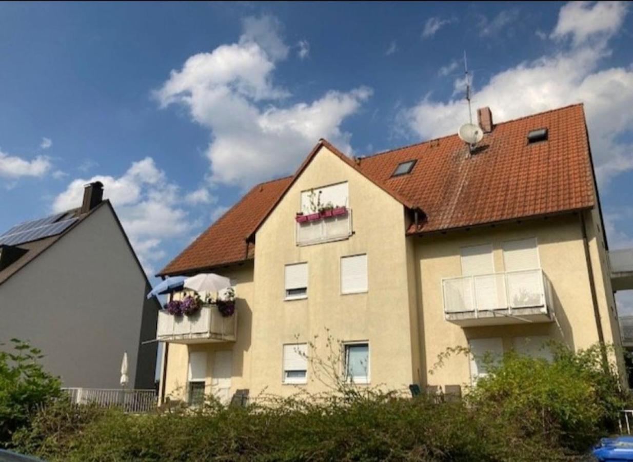 Complete Apartment Peacefully Situated Near The Airport Nuernberg Nuremberga Exterior foto